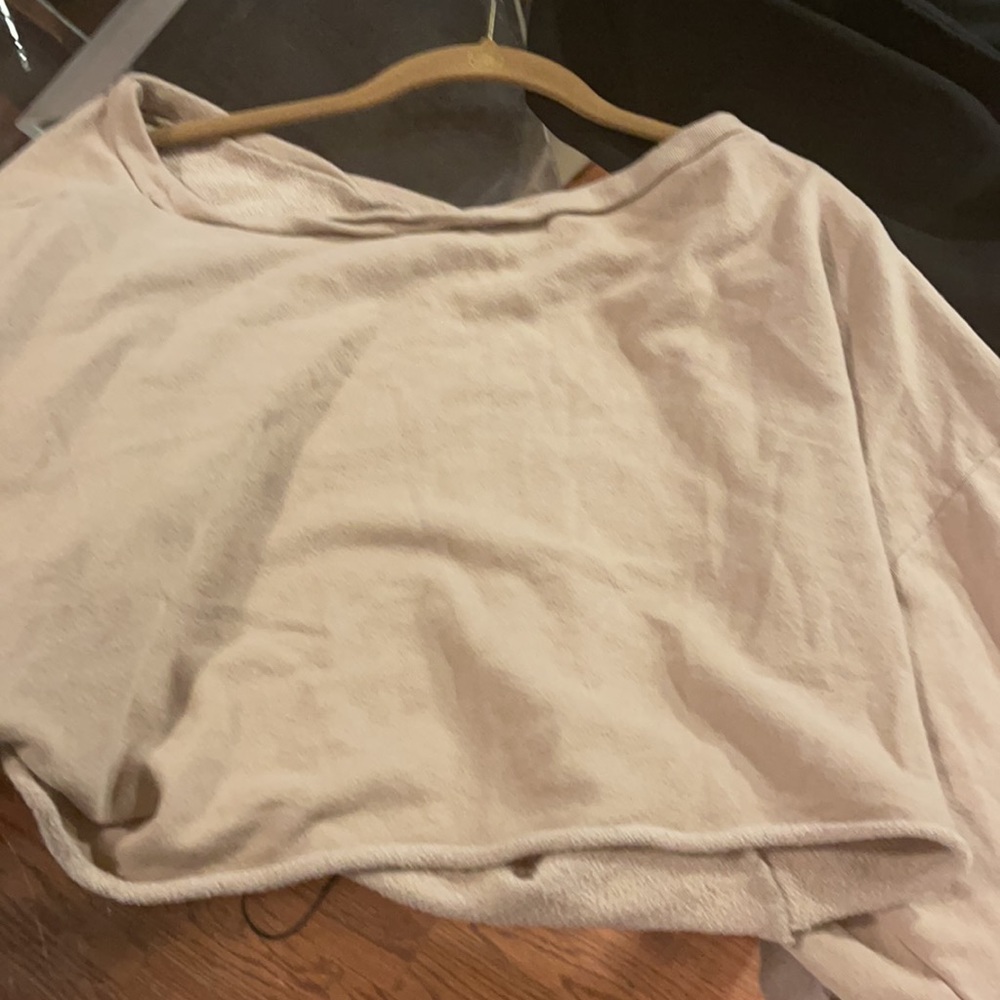 Fashion Nova Xxl off shoulder sweatshirt short front style - Picture 4 of 4